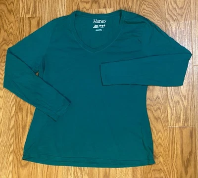 Camisa de algodón Hanes Live Love Color para mujer talla grande verde manga larga cuello en V Foto 1 de 4