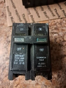Bryant BR2125 125 Amp 2 Pole 120 Volt Circuit Breaker - Picture 1 of 3