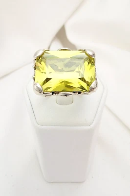 Anillo de plata de ley 925 simulado con corte esmeralda circonita cúbica de cuarzo limón 5,25 Foto 1 de 4