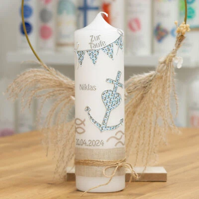 meinkerzenshop® Taufkerze NILS wachsverziert und personalisiert Jungen Mädchen