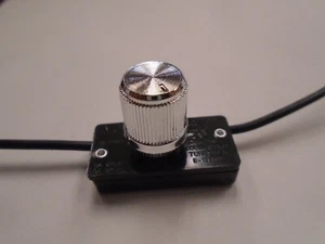 ZING EAR ZE-256 120V 500W LÁMPARA GIRATORIA LUZ ATENUADOR INTERRUPTOR PERILLA NÍQUEL CALLIE-12 - Imagen 1 de 2
