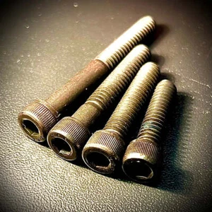UNC 8/32 Socket Cap Screw High Tensile 12.9 Self Colour DIN912 - Picture 1 of 16