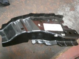 BMW E90 E91 E92 E93 DRIVER O/S ALA DA PANNELLO ESTENSIONE ORIGINALE P/N 7145354 - Foto 1 di 3