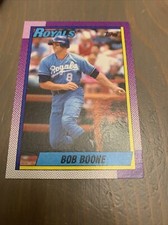 FREE SHIPPING-MINT-1990 Topps #671 Bob Boone Kansas City Royals 