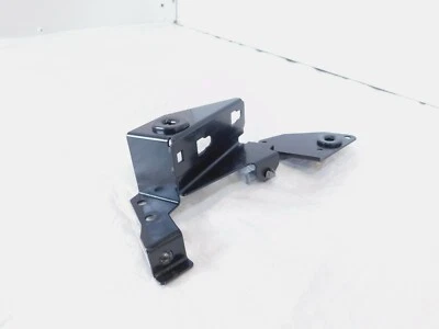 2003 2004 & 2005 Victory Vegas & Kingpin Right Frame Side Cover Mount Bracket - Изображение 1 из 4