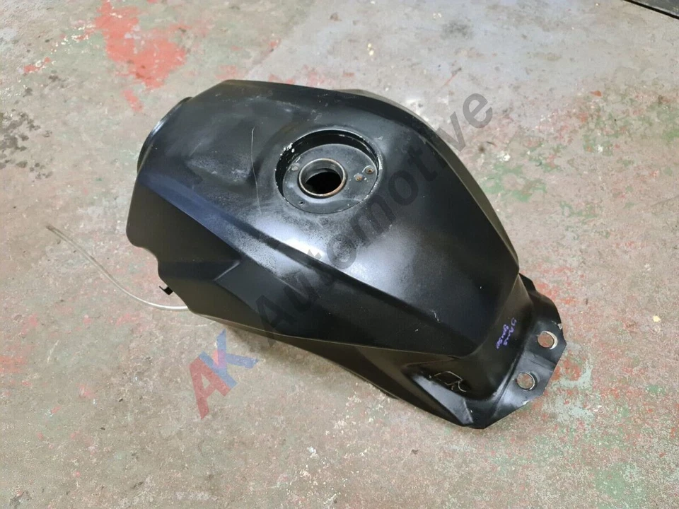 YAMASAKI F30 F31 50 2021~On FUEL TANK - Image 1 of 4