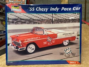 Kit Modelo Revell '55 Chevy Indy Pace Car Escala 1:25 Sellado de Fábrica Habilidad 3 - Imagen 1 de 16