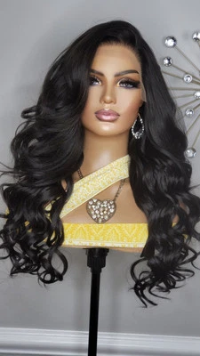 Nuevas Pelucas de Cabello Largas Onduladas Naturales Negras 13x4 Parte Libre Encaje Frontal Mujeres Moda Foto 1 de 4