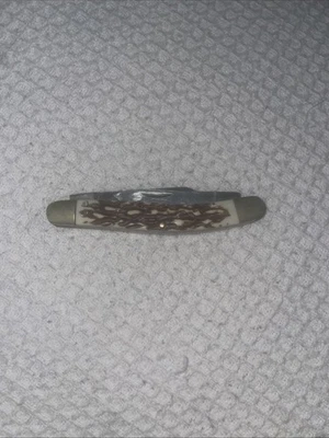 Faca de bolso dobrável vintage Uncle Henry 3 lâminas feita de chifre - Imagem 1 de 4