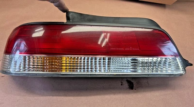 01 Conjunto de luz de freno de luz trasera izquierda Honda Prelude lente lado del conductor 97-01 Foto 1 de 4