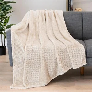 PAVILIA Beige Cream Throw Blanket For Couch Bed, Soft Fleece Throws For Sofa All - Picture 1 of 10