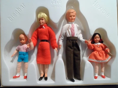 De Colección Alemán Shackman Caco Casa de Muñecas Casa de Muñecas Familia Conjunto de 4 Nuevo en Caja Totalmente Flexible Foto 1 de 4