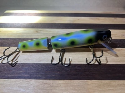 Raro señuelo articulado Wiley 5,5 Musky Killer Musky Killer Foto 1 de 4