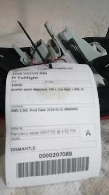 Conjunto de luz trasera derecha Volvo S60 2016-2018 negra OEM usada 657026 Foto 1 de 4