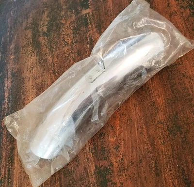 Nuevo de Lote Antiguo Wald Mfg 10 5/8" GLOBO PESO MEDIO Cromo GUARDABARROS CORTO Nº 90 EE. UU. Foto 1 de 4