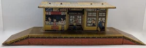 Vintage Train Tinplate Station - Brimtoy - Mettoy - Tri-ang - Picture 1 of 9