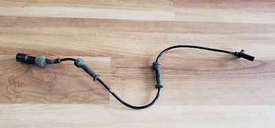 Датчик скорости колеса 08–11 Ford Focus S от оригинального производителя ABS 2-контактный левый или правый - Изображение 1 из 4