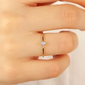 Kleiner Marquise Moissanit Ring Gold gefüllt Ring Minimalistisch Jubiläumsring - Bild 1 von 5