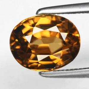 💎 2.76ct 8x6.3mm VS Oval Natural Yellow Zircon - Unheated, Tanzania Gemstone - Imagen 1 de 4