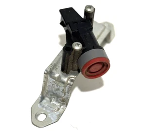 2011 Ford Escape 2.5L AWD Fuel Inertia Safety Switch Under Dash Pass Side OEM - Picture 1 of 6