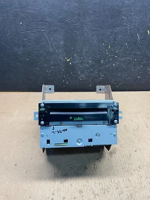 Nissan Pathfinder Radio 2006-2007 receptor AM/FM R8503 DG Foto 1 de 4