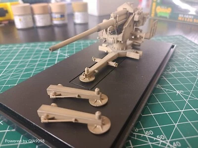 New 1/72 WWII German 128mm FLAK40 With Kreuzlafette 1944 Desert Color Model - Image 1 of 4