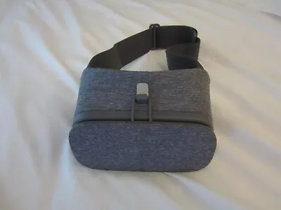Google Daydream View VR Headset Slate Gray With Remote Untested - Image 1 of 4