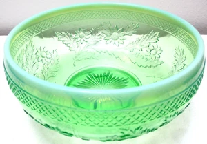 Mosser Glass Bowl Flowers Leaves Lattice Trim Pattern Green Opalescent 8 1/4" D - Picture 1 of 5