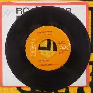 Charlie Pride 45 RPM Record-I'm Just Me - Imagen 1 de 2
