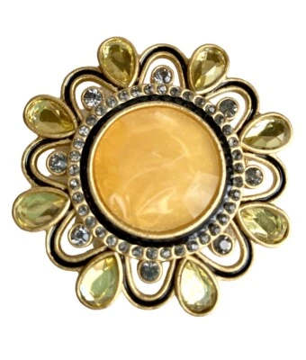 Broche prendedor diseño floral cristales de piedra central amarillo para sombrilla/windsor de Lia Sophia Foto 1 de 4