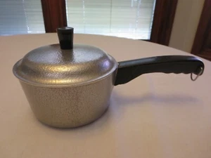 Vintage Club gehämmertes Aluminium 1 Quart Kochtopf Topf mit Deckel - Bild 1 von 8