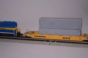 N scale Shipping Containers (2 Pack) - Picture 1 of 8