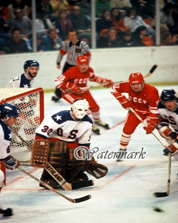  1980 Lake Placid Winter Olympics Team USA Jim Craig Game Action 8 X 10 Photo - Image 1 of 1