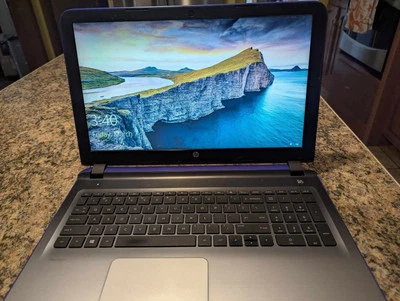 Portátil Notebook HP púrpura Foto 1 de 3