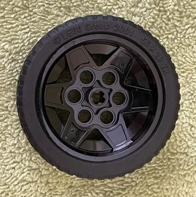LEGO Technic Wheel 56908 43.2mm D. x 26mm & BLACK Tire 41897 56 x 28 ZR STREET - Image 1 of 4