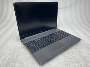 HP 250 G8 Notebook 15" Core i5-1135G7 2.4GHz 16GB RAM NO HDD NO OS Good - Picture 1 of 9