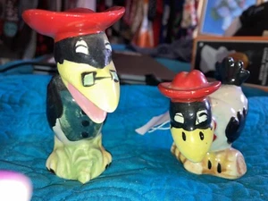 Selten Disney Dumbo 1950er Heckle & Jeckle schwarze Krähen Salz & Pfefferstreuer Set - Bild 1 von 8