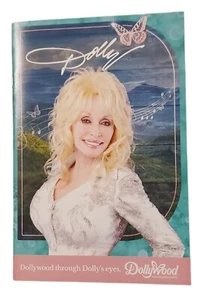 Dollywood through Dolly's eyes booklet Dollywood Exclusive Rare Collectable NEW - Foto 1 di 5