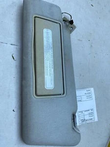 1997 MERCEDES BENZ E-CLASS E300D Sun Visor w/ Mirror Assembly Driver Left LH OEM - Picture 1 of 17