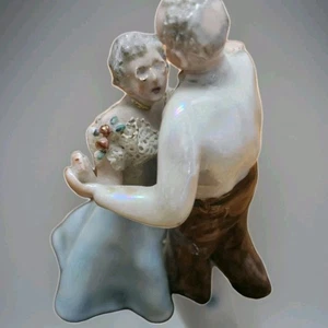 Vtg Porcelain Dancing Senior Couple Figurine Dresden Capodimonte Style Topper - Picture 1 of 13