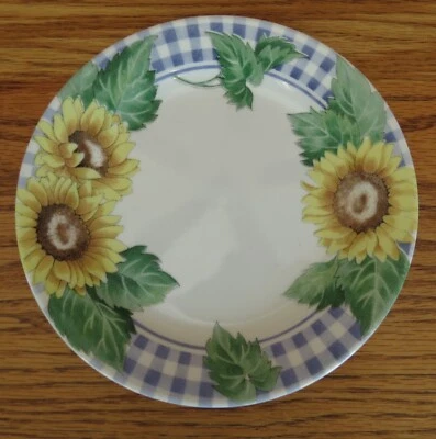 Corelle Sunflower Sunsations Plate Bread Dessert 7.25” by Corning - Image 1 of 4