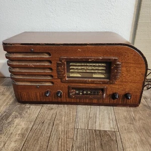 1938 General Electric G-61 Shortwave Tube Radio -Power tested - Picture 1 of 12