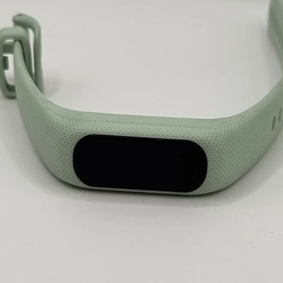 Часы фитнес-трекер активности Garmin VIVOSMART 5 AlwaysOn цветной дисплей S/M - Изображение 1 из 3