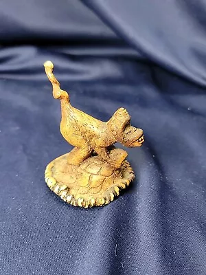  Mono montando tortugas cobertizo CUERNA figura talla detallada Foto 1 de 4