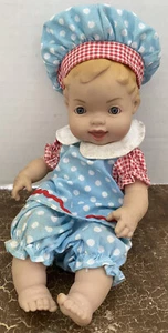 Muñeca pequeña UNEEDA 1999 8" con cuerpo suave - Imagen 1 de 10