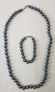 Hand Knotted Faux Pearl Necklace 24" Bracelet Set Single Strand Dark Gray - Foto 1 di 11