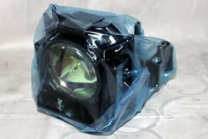 *Panasonic ET-LAD60A/LAD60*Beamer Lampe Leuchtmittel lamp PT-DZ770 DZ6700 DX810 - Picture 1 of 3