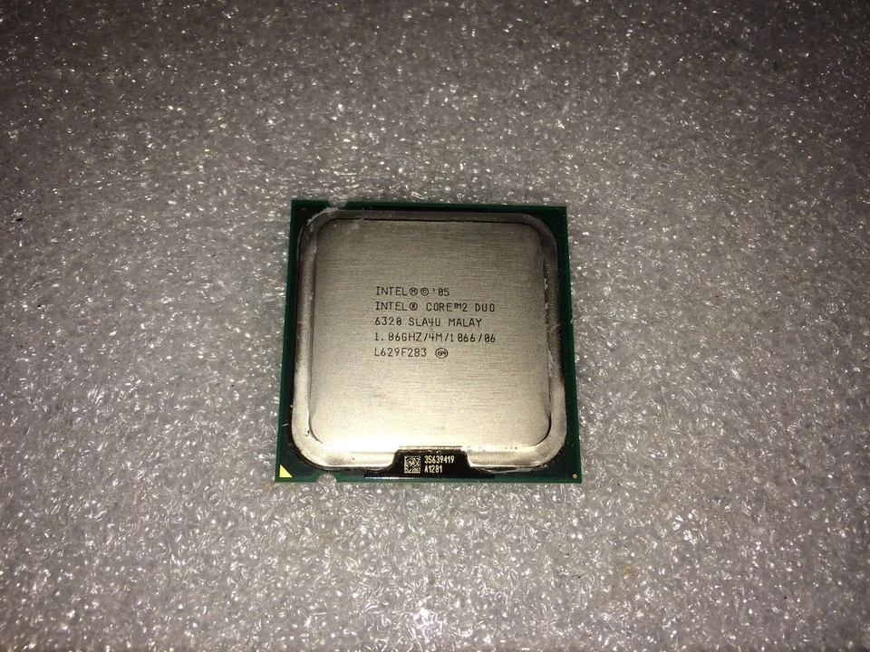 Processore Intel Core 2 Duo E6320 SLA4U 1.86GHz 1066MHz FSB 4MB L2 Socket LGA775 - Immagine 1 di 1