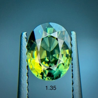 1.35cts Stunning Natural PARTI SAPPHIRE Gemstone Oval Madagascar GFCO Certified - Image 1 of 2