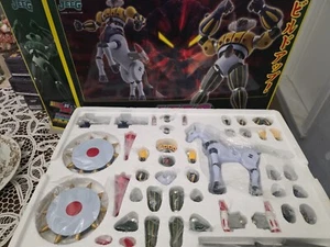 Cm’s Brave 35 Kotetsu Jeeg robot - Foto 1 di 5